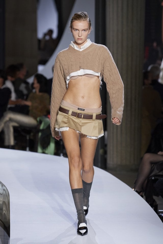 Miu Miu primavera-estate 2022: dare nuova forma alla realtà - la Repubblica
