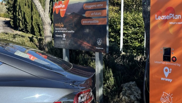 LeasePlan, più colonnine di ricarica grazie al progetto ready2e