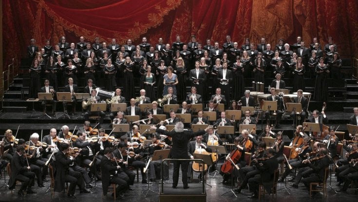 L'orchestra filarmonica dei Berliner Philharmoniker durante un&rsquo;esibizione