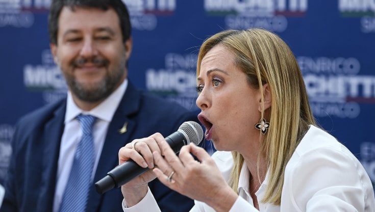 Quirinale, la Lega a Meloni: noi pronti ad andare al voto in qualsiasi momento. Amministrative 2022, Salvini propone primarie di coalizione