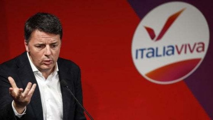 Faro Copasir su Renzi: “Le sue attività all’estero un rischio per l’Italia”