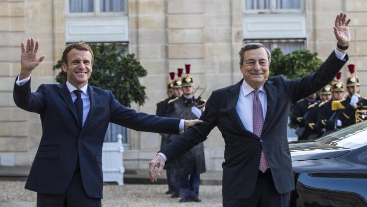 Il presidente francese Macron e il premier Mario Draghi