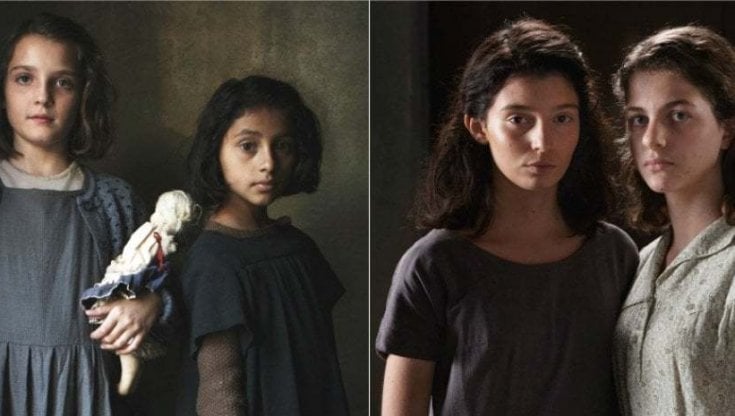 Lila e Len&ugrave;, le giovani protagoniste nella serie tv L'amica geniale dalla tetralogia di Elena Ferrante