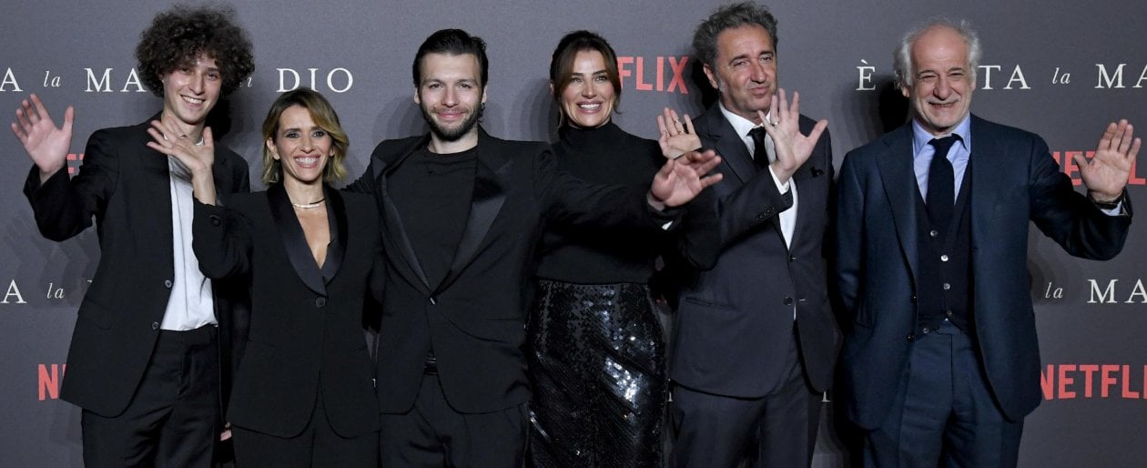 Paolo Sorrentino difende Napoli: “Non è affatto il terzo mondo” 