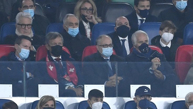 Malagò: "Una follia, il Coni non ha dipendenti. Chiederò un incontro con Draghi"