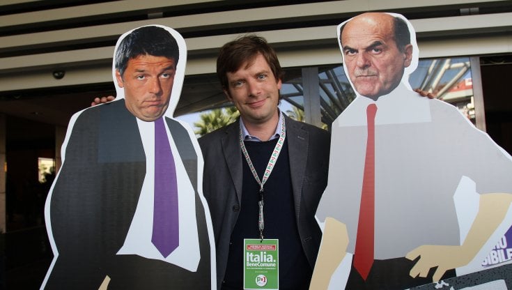 Pippo Civati fra le sagome di Renzi e Bersani nel 2012