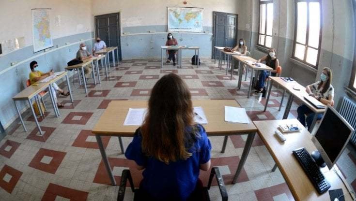 Viola Ardone: "Ragazzi, scrivete. Vi sentirete meglio"