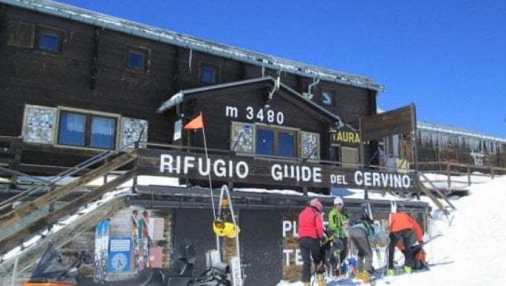 Il Rifugio Guide del Cervino sul Plateau Ros&agrave;
