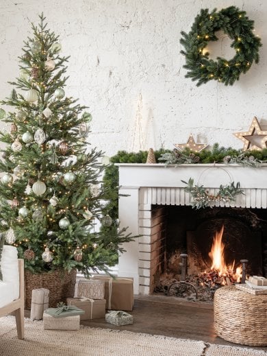 Decorazioni di Natale: idee e addobbi per l’albero e la casa