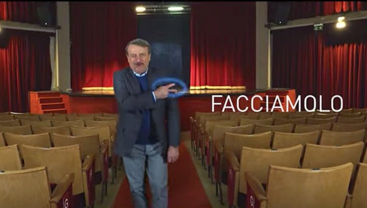 Giacomo Poretti nello spot del governo per la campagna di vaccinazione anti-Covid