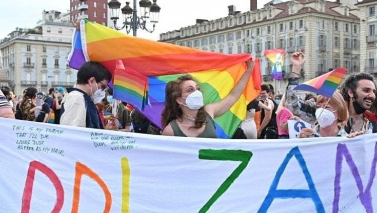 Una manifestazione a sostegno del ddl Zan