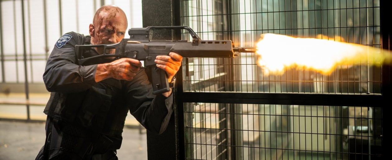Cinema, Jason Statham in 'La furia di un uomo': un ammazzacattivi senza sensi di colpa