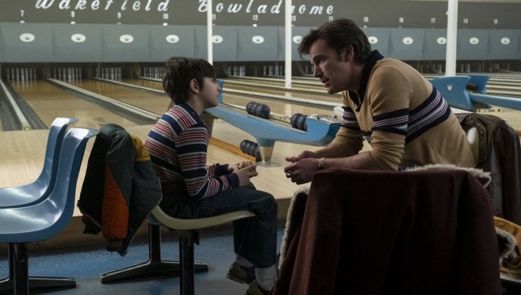Daniel Ranieri e Ben Affleck in una scena del film 'The tender bar'