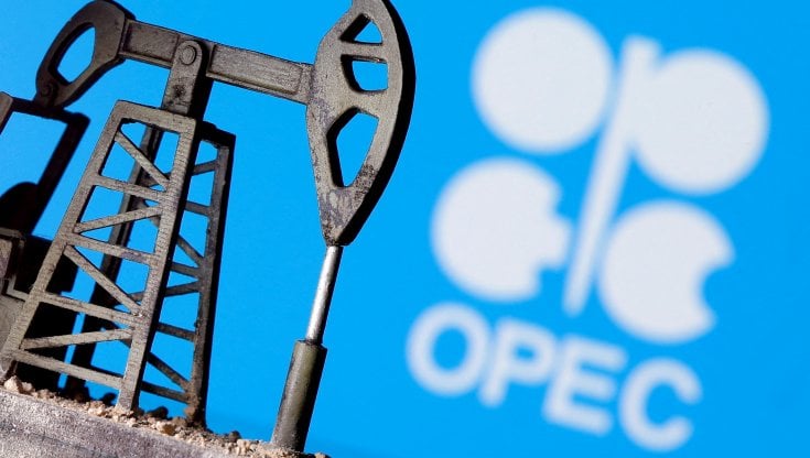 Le Borse di oggi, 4 gennaio. Listini Ue in cauto rialzo, l'Opec+ conferma l'aumento della produzione a febbraio