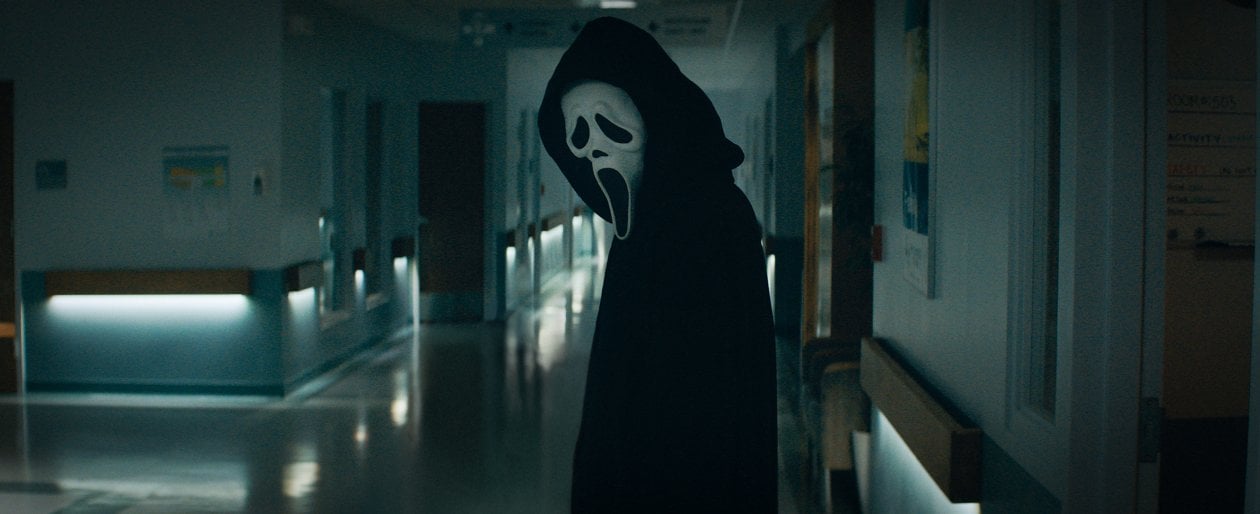 'Scream', la fabbrica della paura: vecchie glorie e volti nuovi per celebrare la saga