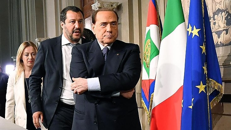 La paralisi non aiuta Draghi