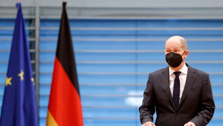 Germania, il governo a caccia di 400 mila lavoratori qualificati dall'estero ogni anno