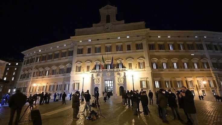 Il Palazzo lontano dal Paese