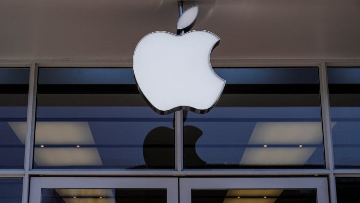 Apple, trimestre record: ricavi in crescita dell'11%. Cupertino più forte della crisi delle forniture di chip