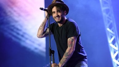 Fabrizio Moro: "Lontano dalla musica, il cinema mi ha salvato"