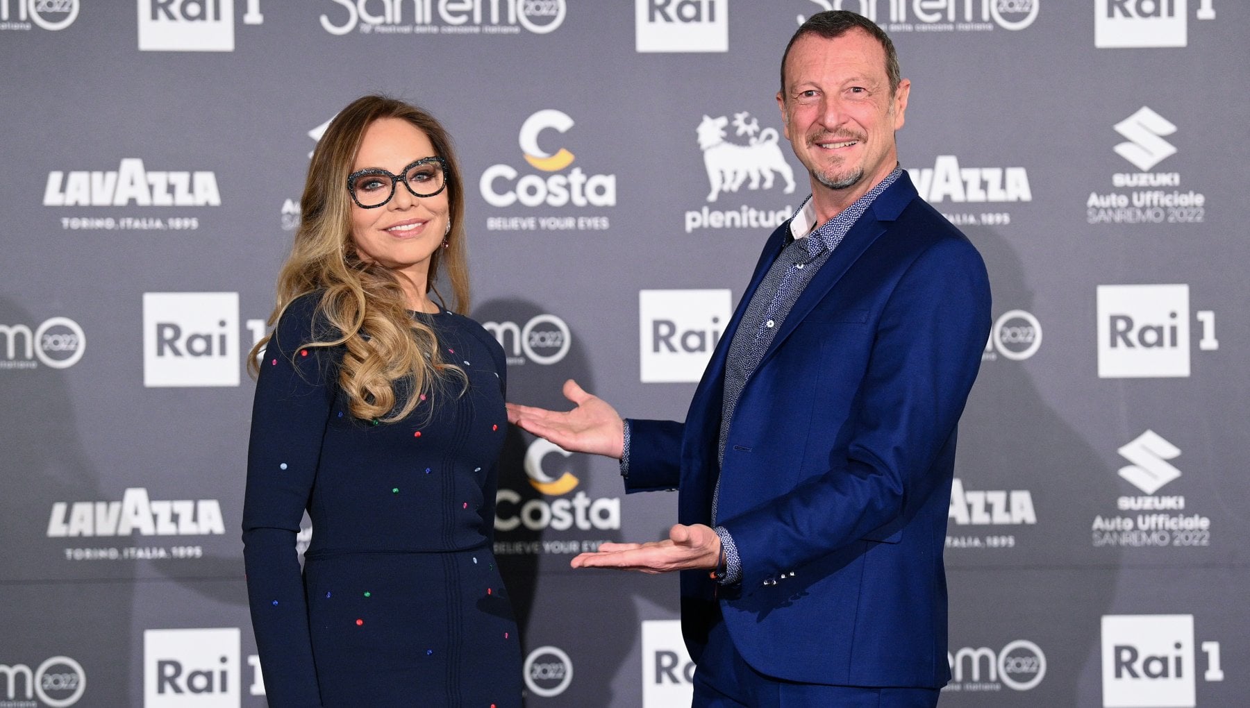 Sanremo 2022, Amadeus: "Ho stalkerizzato Fiorello ma lui non sa che questa estate andremo un’altra volta in vacanza insieme" 