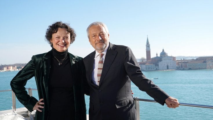 Cecilia Alemani con il presidente della Biennale di Venezia Roberto Cicutto