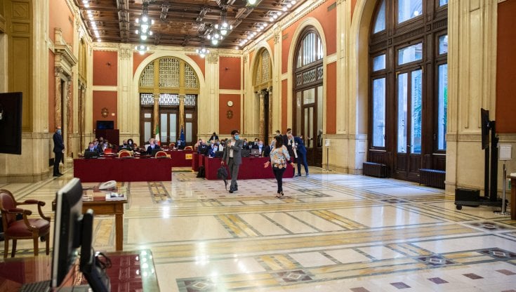 Camera, da lunedì chiude di nuovo il Transatlantico per garantire il distanziamento