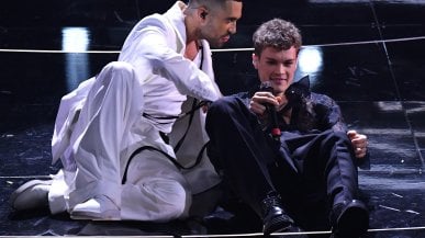 <strong>La classifica</strong> generale provvisoria: Mahmood e Blanco in testa<br /><a href="https://puntoitalia.online/dossier/spettacoli/sanremo-2022/2022/02/04/news/classifica_terza_serata_sanremo_2022-336318630/" class="Articolo">Classifica terza serata</a>