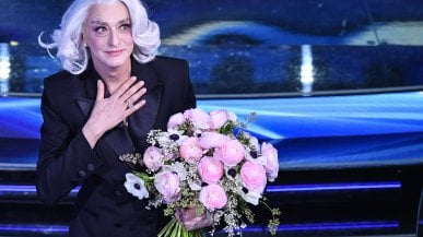 Drusilla Foer, la serata della nobildonna. L'ironia, l'eleganza e il monologo sulla "unicit&agrave;"