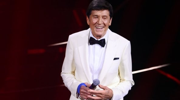 <strong>Un alieno all'Ariston 8</strong> Gianni Morandi, il corpo del desiderio