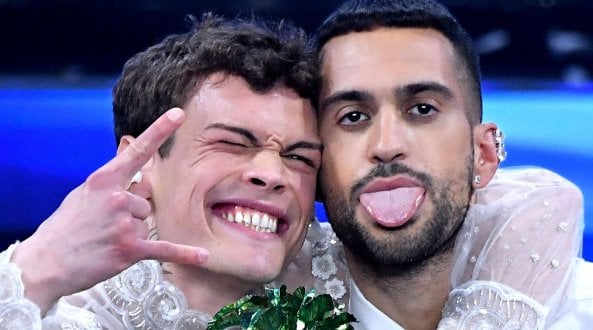 Blanco e Mahmood dopo la vittoria a Sanremo: "Prima le mamme, poi l'Eurovision"