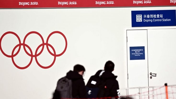 Torna il doping ai Giochi, positiva la star russa Kamila Valieva: ha 15 anni