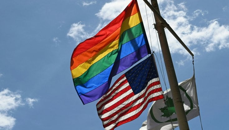 "Non dire gay": in Florida una nuova legge per vietare le discussioni sull'orientamento sessuale a scuola