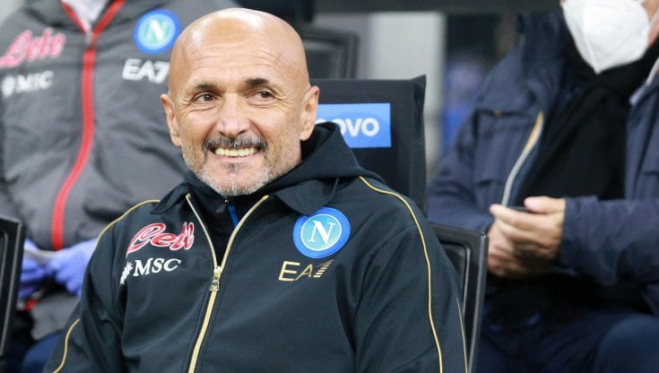 Napoli con i leoni d'Africa, 'effetto Maradona' per l'Inter: la sfida scudetto in cinque mosse