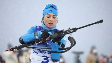 Dorothea Wierer, troppi errori e la medaglia sfuma. Oro alla super Roeiseland