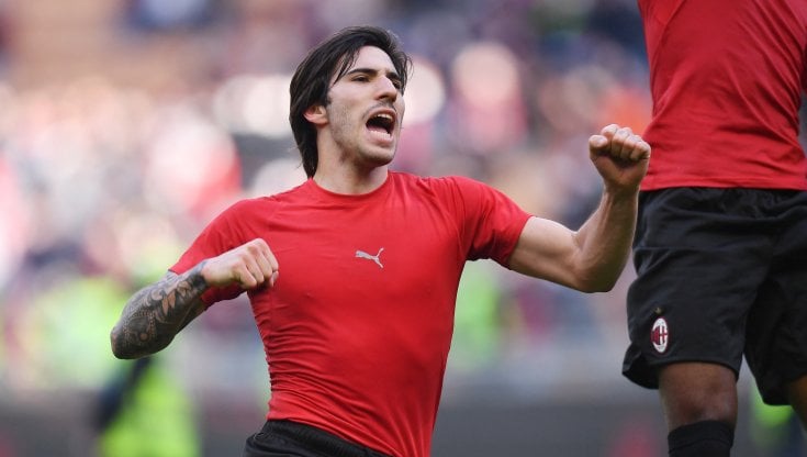 Tonali esulta a fine partita