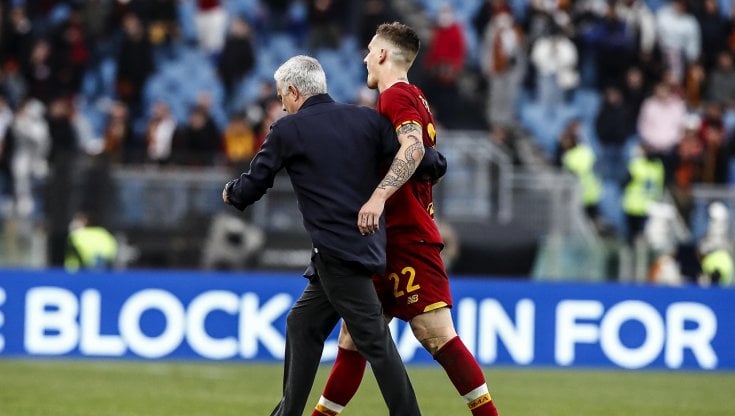 L'espulsione di Zaniolo in Roma-Genoa