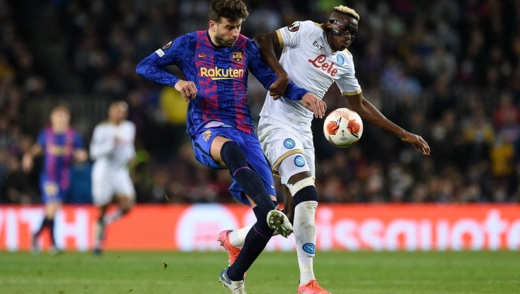 Gerard Piqu&egrave; e Victor Osimhen