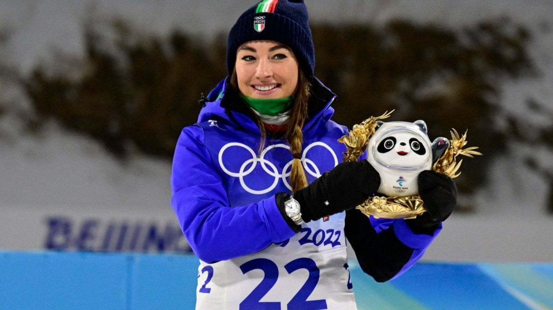 Dorothea Wierer con la mascotte dei Giochi di Pechino