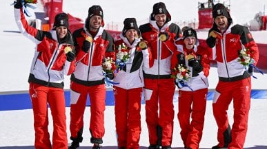 L'Austria si prende l'oro nel team event. Italia fuori nei quarti, Shiffrin resta senza medaglie