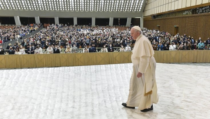 Papa Francesco all'udienza generale in Vaticano