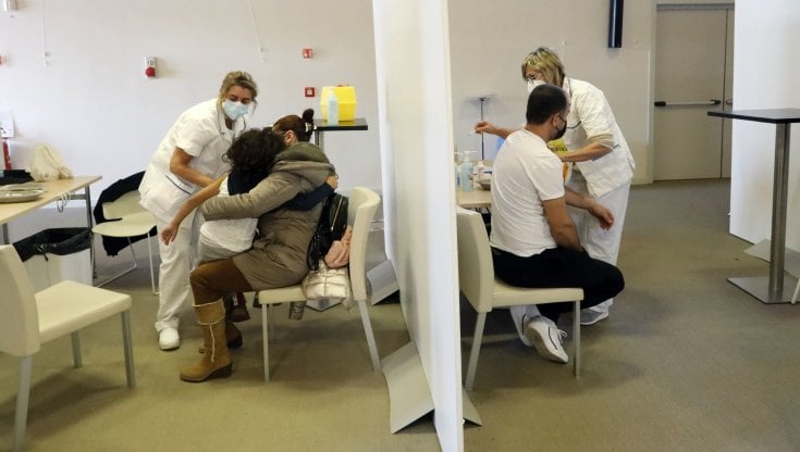 Covid, Iss: tra 0-9 anni incidenza 5 volte più alta che nelle altre fasce d'età. Mortalità 17 volte superiore nei non vaccinati rispetto a chi ha dose booster