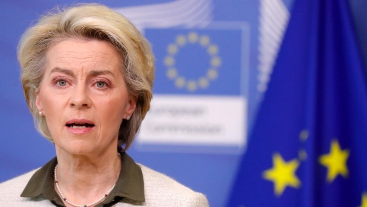 Ursula von der Leyen, presidente della Commissione europea, annuncia nuove sanzioni contro la Russia