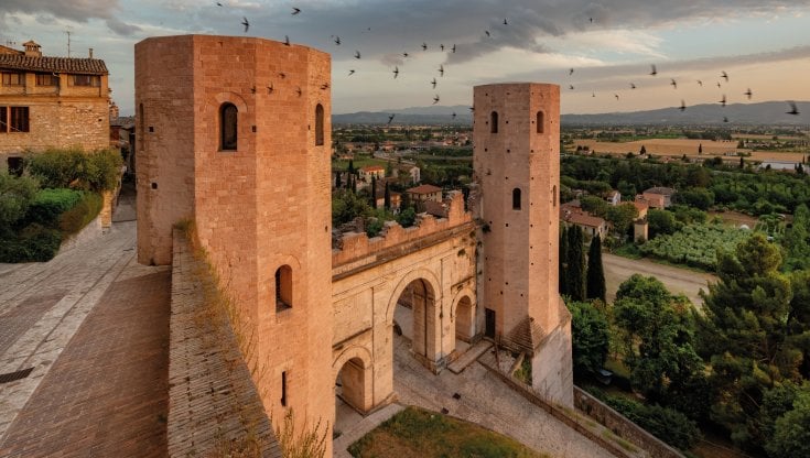 Spello. Porta Venere. (Courtesy Regione Umbria. Servizio Turismo)