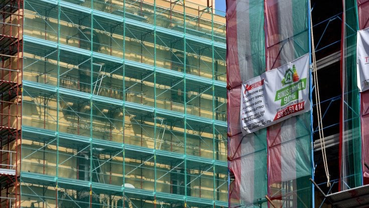 Crediti fiscali, riparte la cessione alle Poste. Novità e scadenze dopo le ultime norme del governo