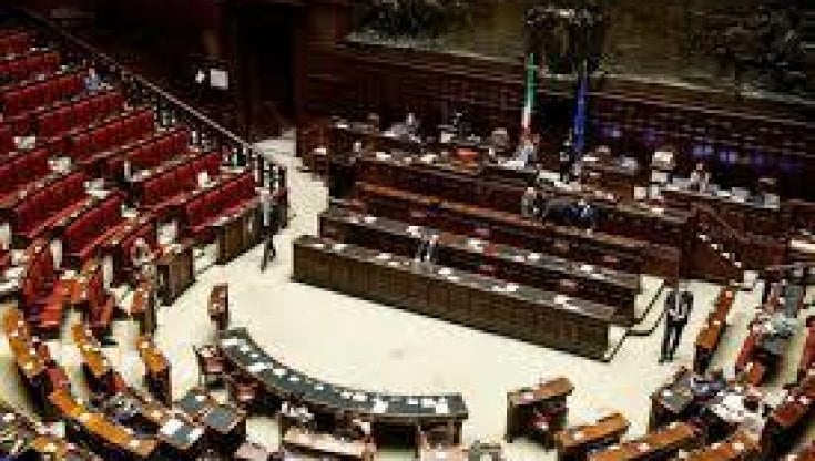 Catasto e commissioni, offensiva di Lega e Fi