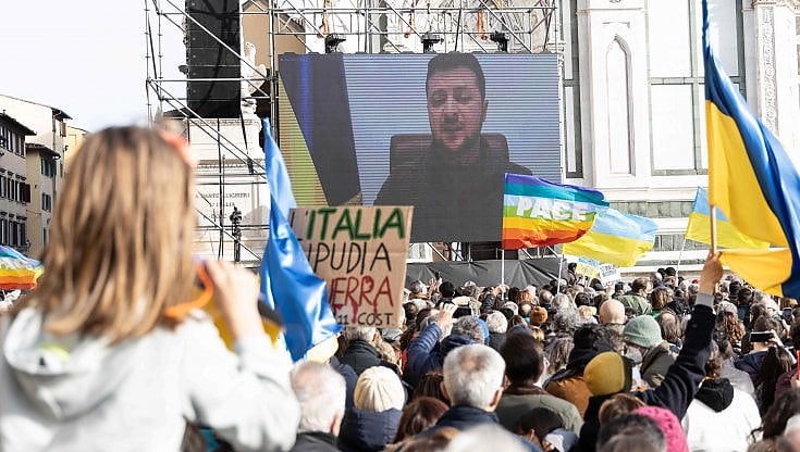 Se la pace divide le piazze d'Italia