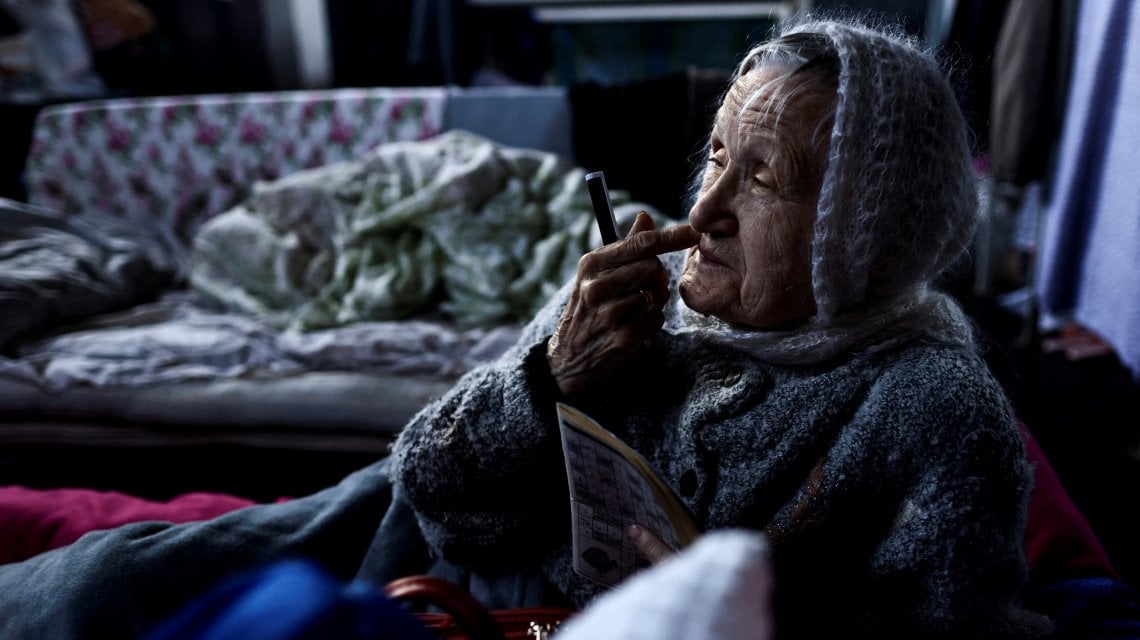 Svitlana Toryanik nel rifugio di Leopoli, Ucraina. 19 marzo 2022 (Foto Reuters/Zohra Bensemra)