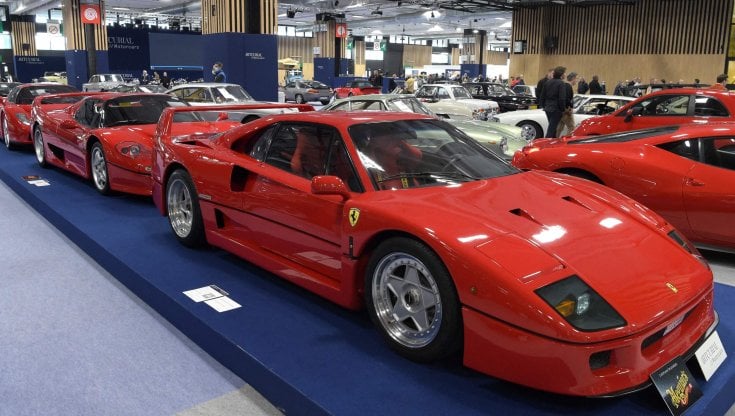 Europa, le auto più amate. L'Italia pazza per le Ferrari