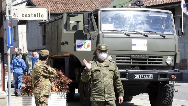 Covid, missione russa in Italia. Il Copasir vuole sentire Conte sull’operazione virus 2020